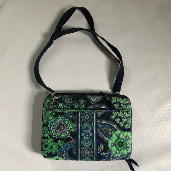 Vera Bradley Handbags - Vera Bradley Mini Laptop Case (fits iPad)